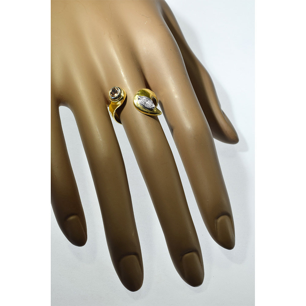 Gold discount swirl ring