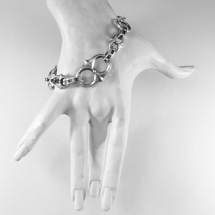 LARGE GOTHIC LINK BRACELET